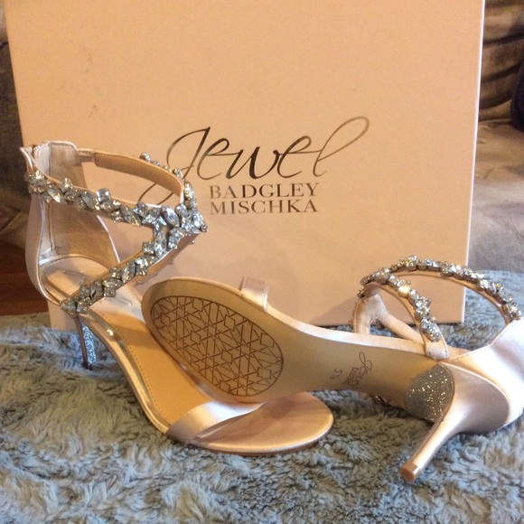 Badgley Mischal Jewel Jaylee Heel - Picture 7 of 14